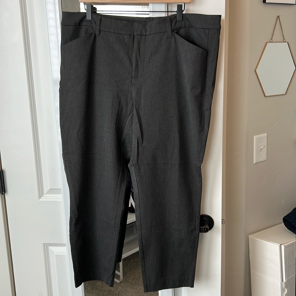 Old Navy dark gray pixie pant